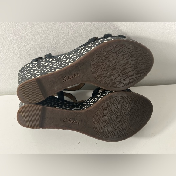 Clarks Women's Amelia Avery Sandal Black White Wedge Heels Womens Size 7 - Picture 8 of 8